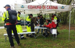 Protezione civile, 70 volontari in azione nei boschi di Casina