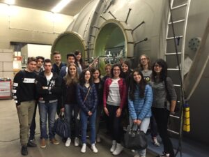Le classi del liceo scientifico in visita ai laboratori INFN di Legnaro