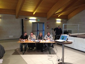 La minoranza consigliare di Carpineti schierata alla destra del sindaco