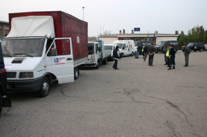 La colonna dei soccorsi ASAPS e Volontari della sicurezza di Sassuolo (MO) ) in occasione del terremoto dell’Aquila Foto di Repertorio ASAPS.