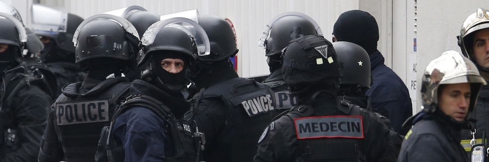 Una foto tratta in questi minuti dal sito francese di "Le Monde" che aggiorna sulla caccia ai terroristi tuttora in corso