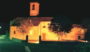 La chiesa di Cerrè di notte