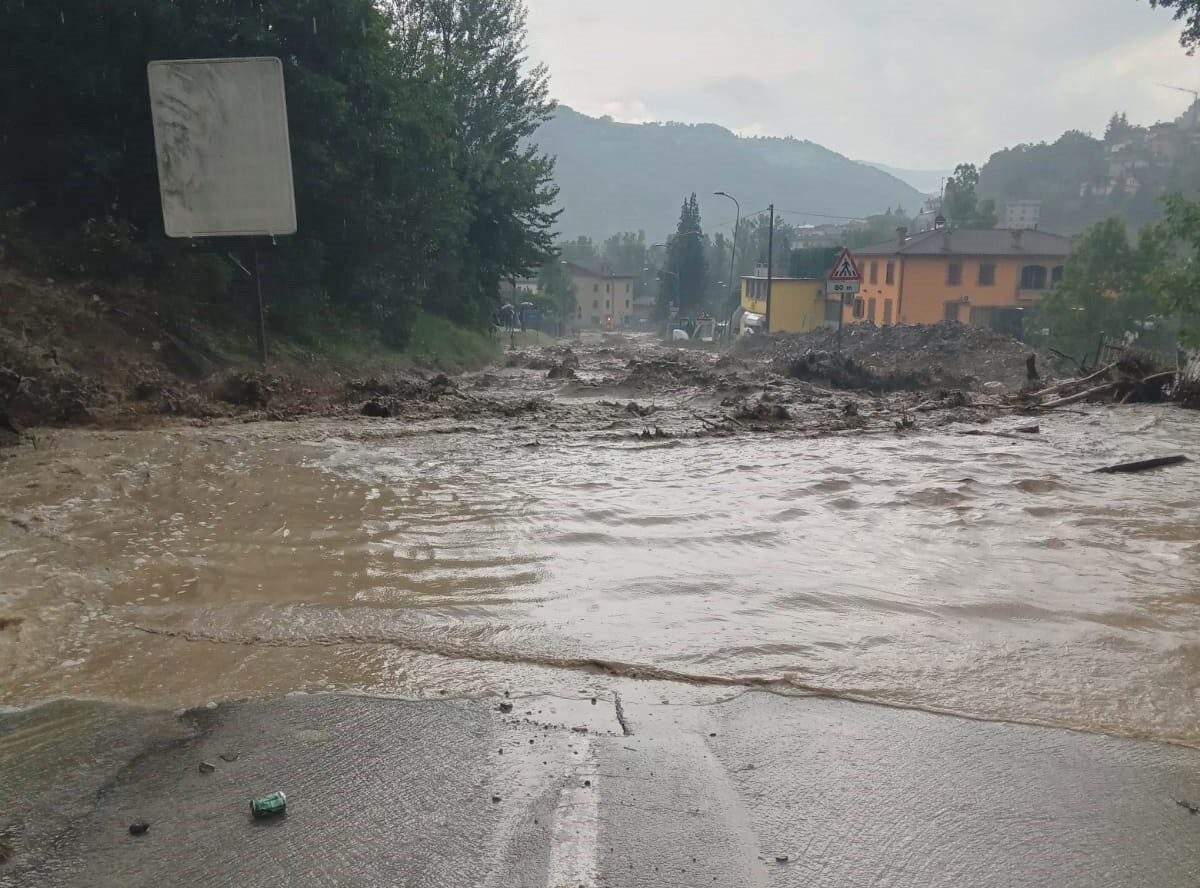 Baiso, nuovo nubifragio a Ponte Secchia: inondata la Sp19